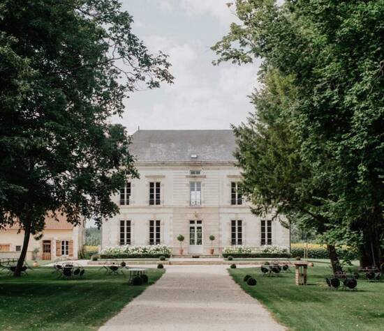 Salle de reception clos de beaupaire